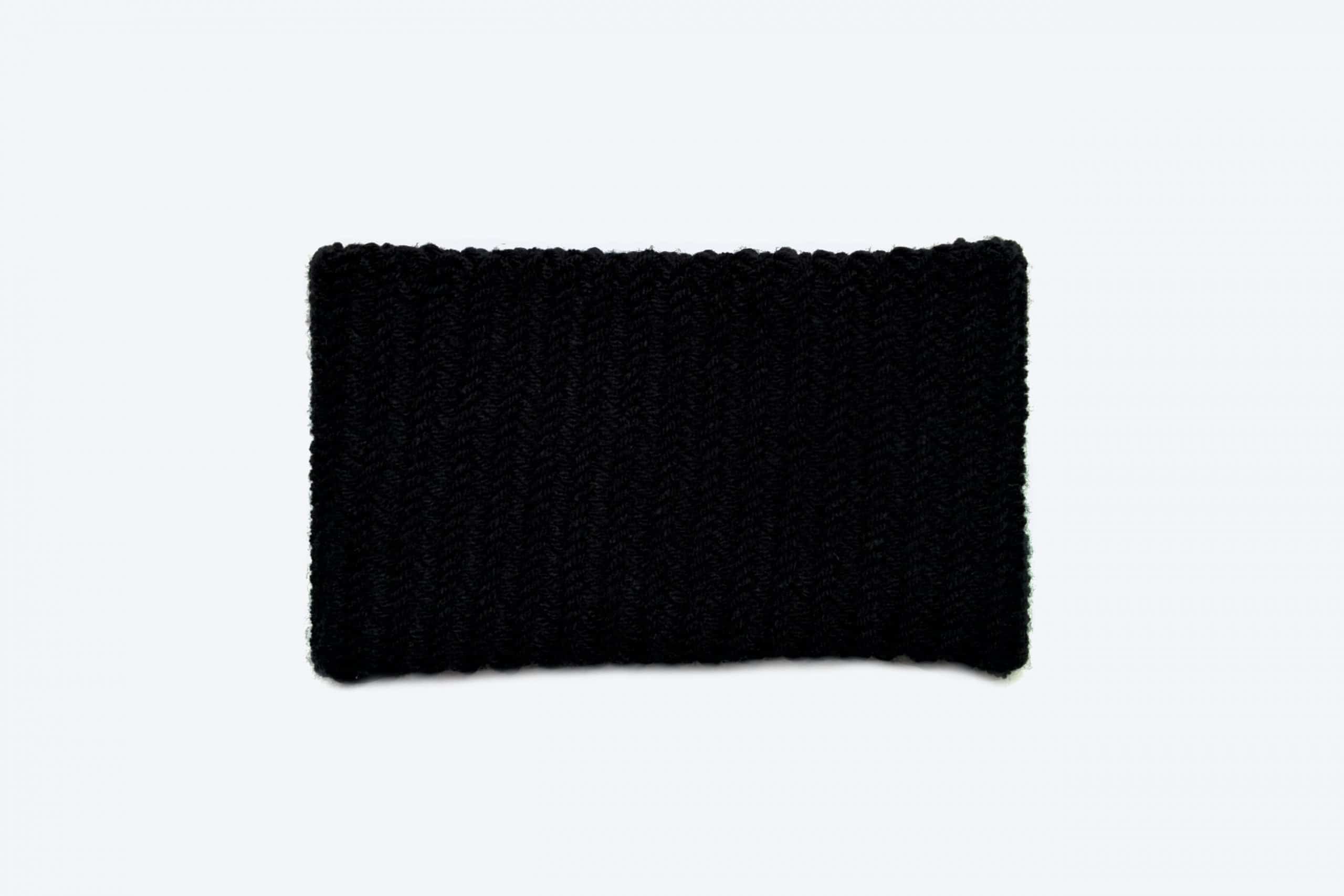 Kids panda beanie knitting pattern