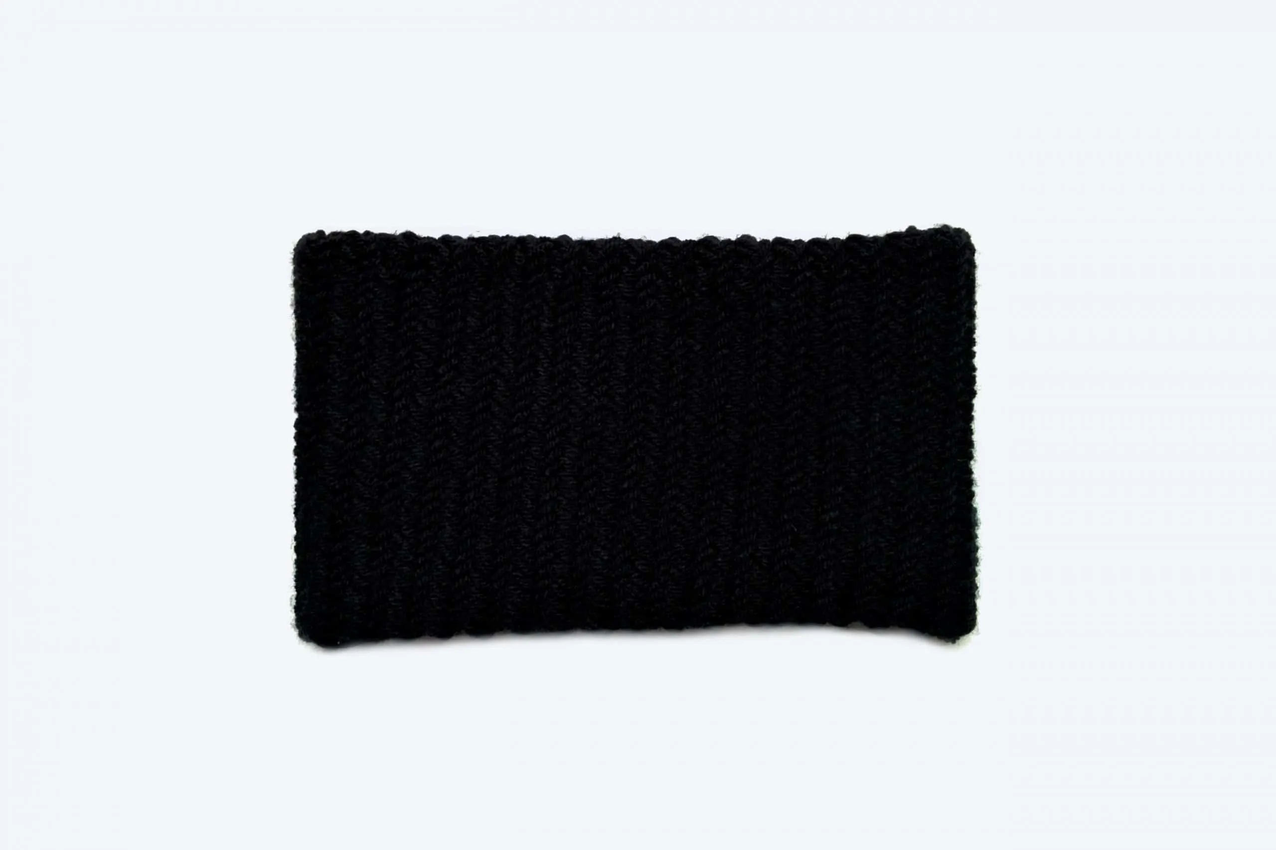 Kids panda beanie knitting pattern