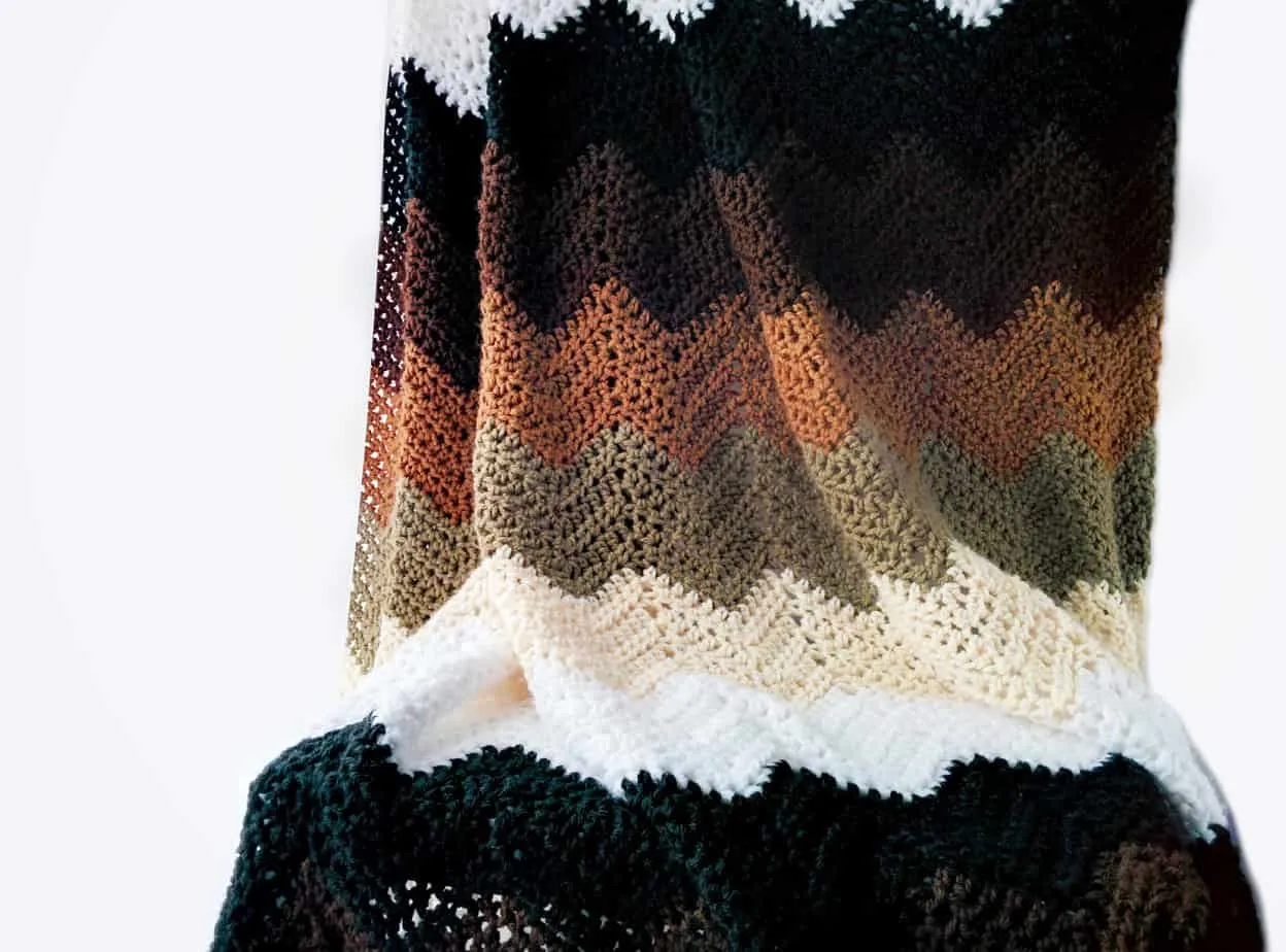 Mocha Ripple Throw: An Easy Crochet Chevron Pattern