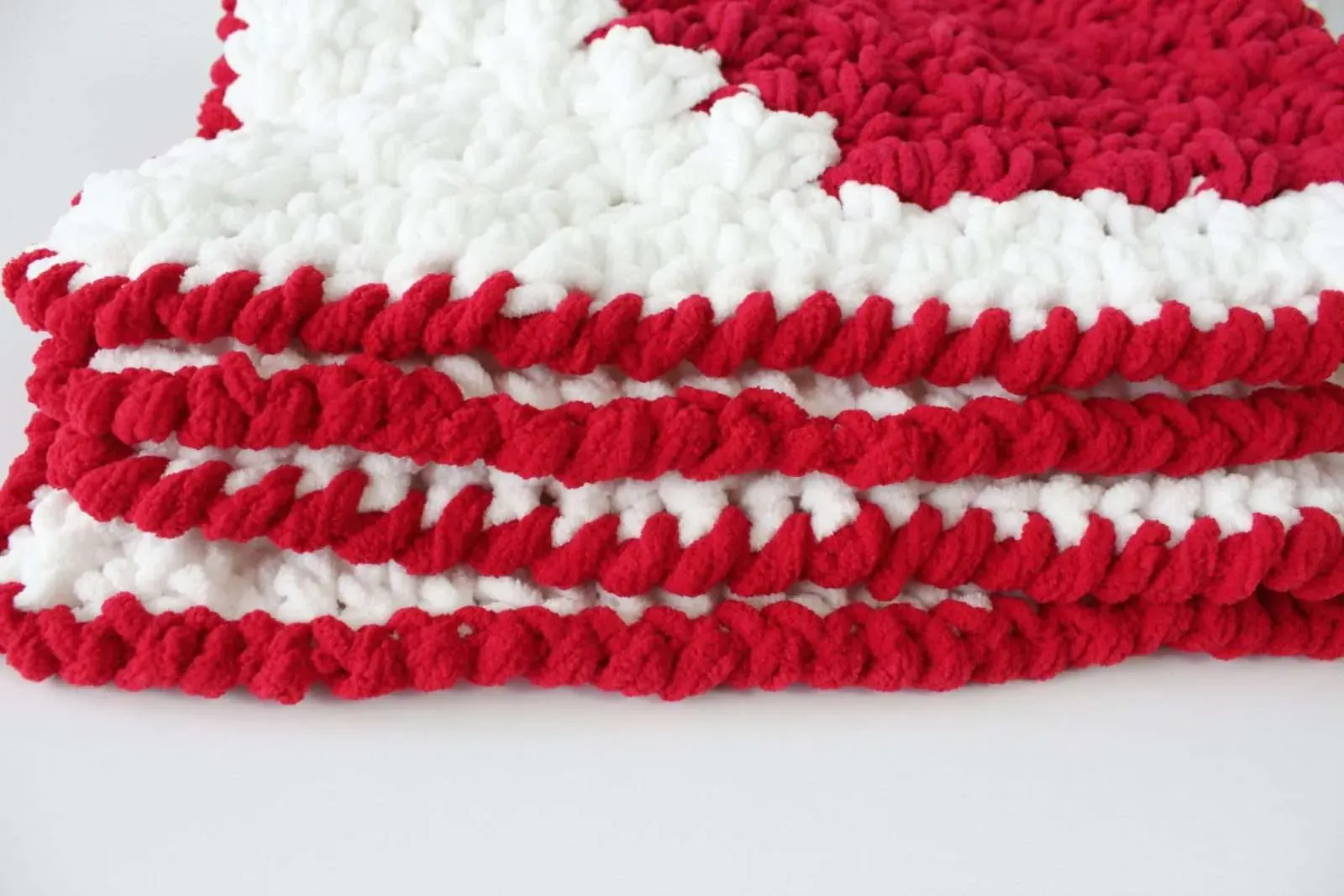 C2C Heart Blanket: Free Crochet Blanket Pattern