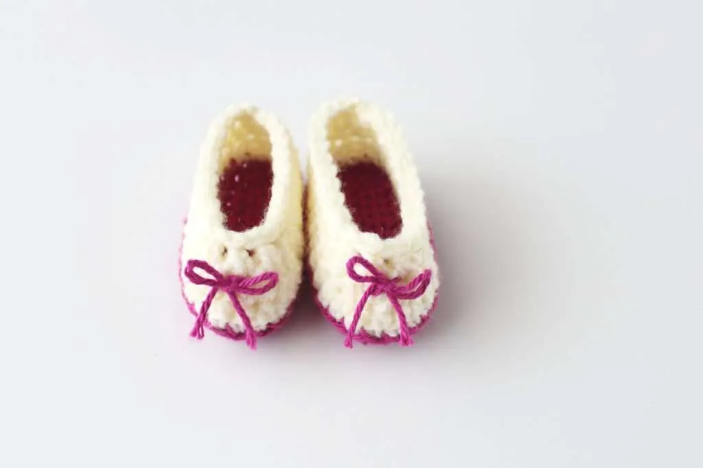 free crochet baby booties pattern