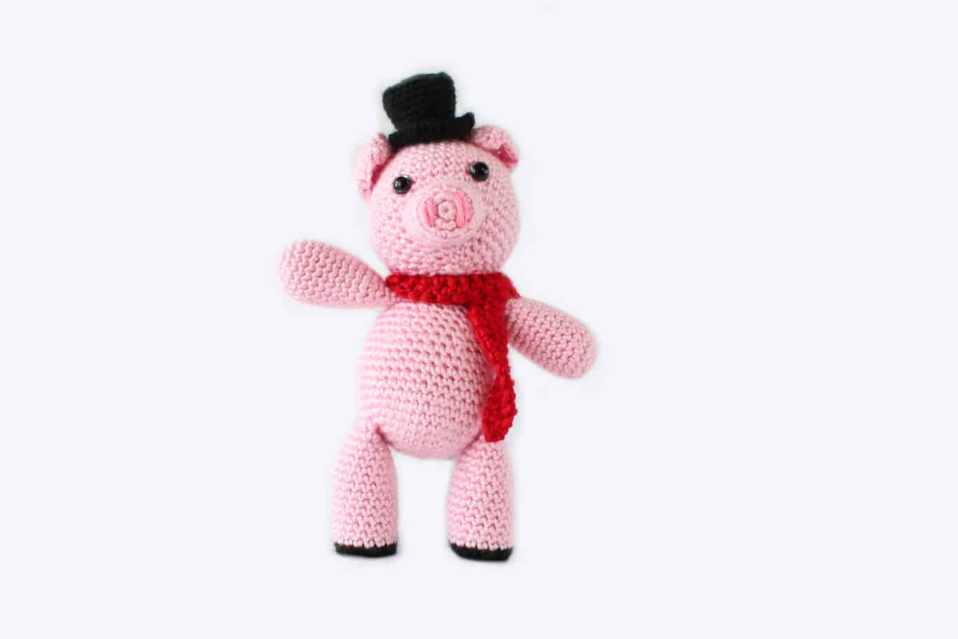 Peter the Piglet: Free Amigurumi Piglet Crochet Pattern