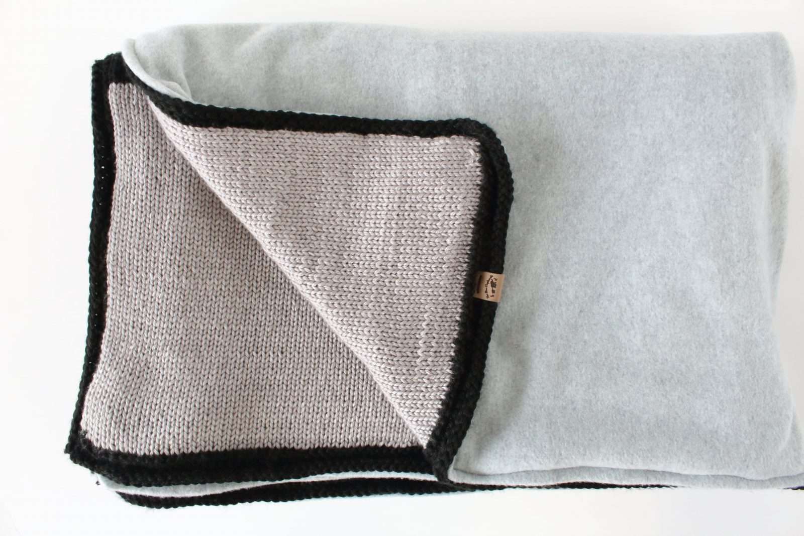 Ammara Throw: Free Blanket Knitting Pattern