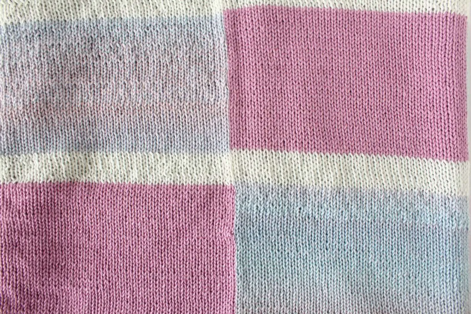 Insiya Baby Blanket: Free Knit Baby Blanket Pattern