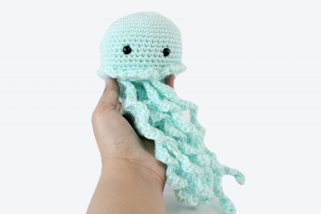 Jenni the Jellyfish: Free Crochet Jellyfish Pattern