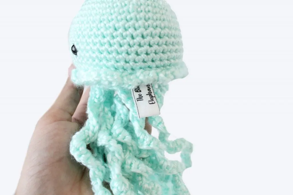 Jenni the Jellyfish: Free Crochet Jellyfish Pattern